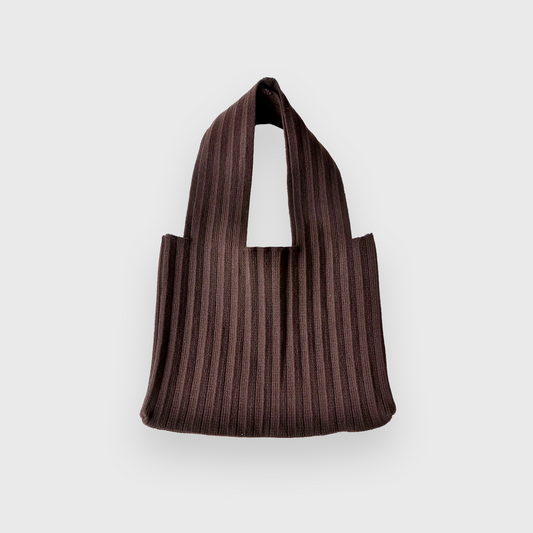 KLEIN, PLISSIERTE TASCHE BRAUN